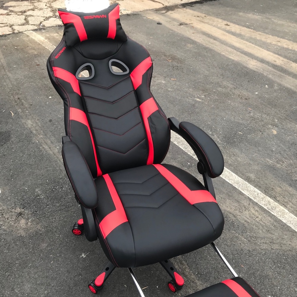 Nice gaming chair
